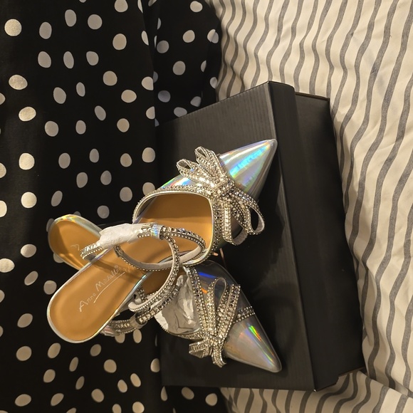 ✨️🎯$5 Bling heels✨️ - Picture 2 of 4